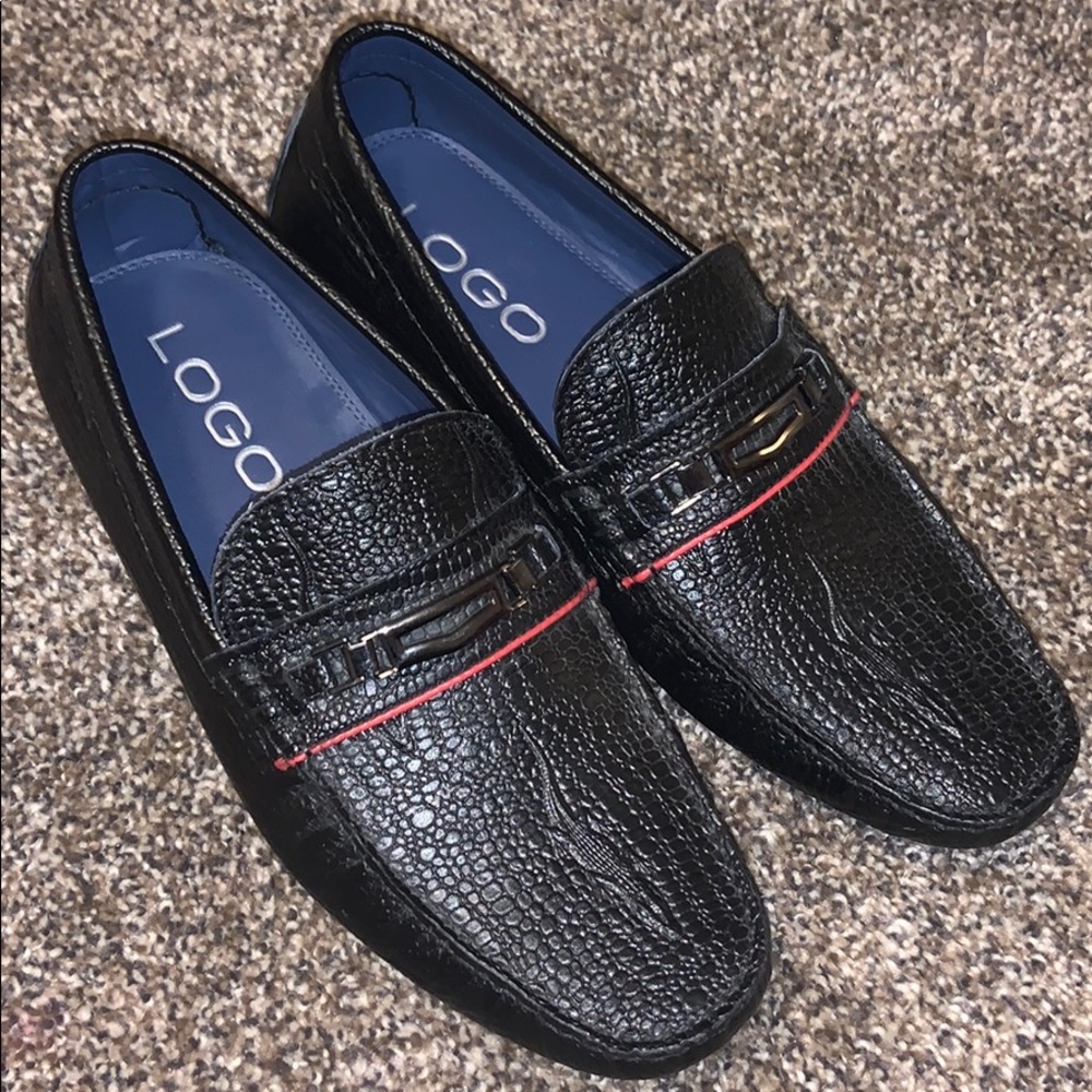 LOGO 🐊 leather loafers
